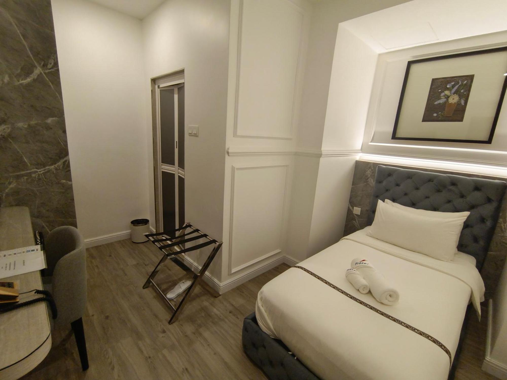 Frazel Heritage Hotel Алор Сетар Екстериор снимка