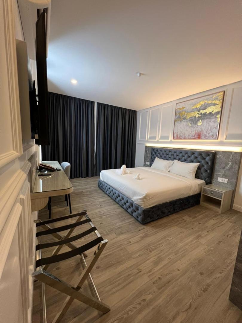 Frazel Heritage Hotel Алор Сетар Екстериор снимка
