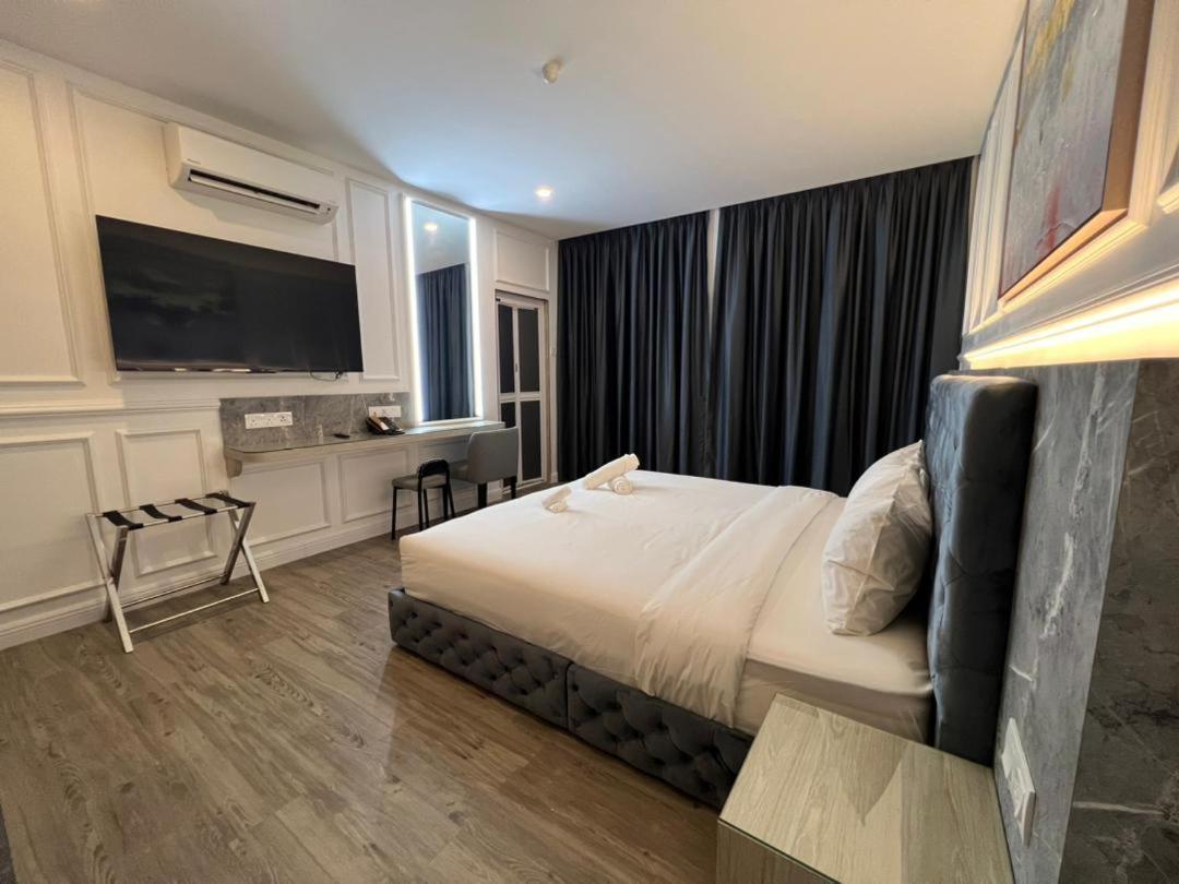 Frazel Heritage Hotel Алор Сетар Екстериор снимка