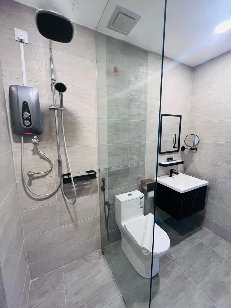Frazel Heritage Hotel Алор Сетар Екстериор снимка